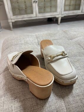 Madden Girl Cream Platform Mule Loafers with Gold Chain